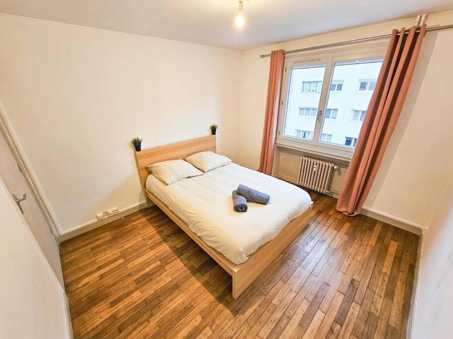 Le Bergson 3 Chambres Stationnement Gratuit Saint-Etienne  Extérieur photo
